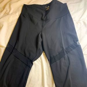 Old navy high waisted mesh leggings